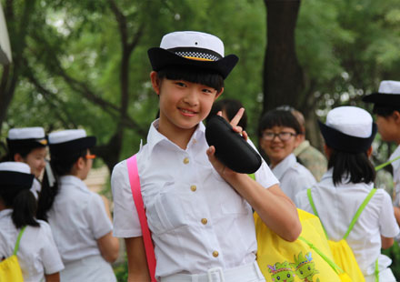 女子救护医疗小组，谁说女子不如男