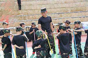 （昆明）15天尖兵集训军事夏令营
